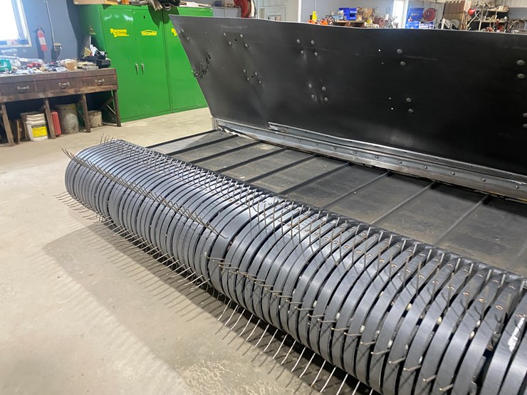 #135-•-2013-oxbo-4334-self-propelled-merger-(reedsville,-wi)-image-19