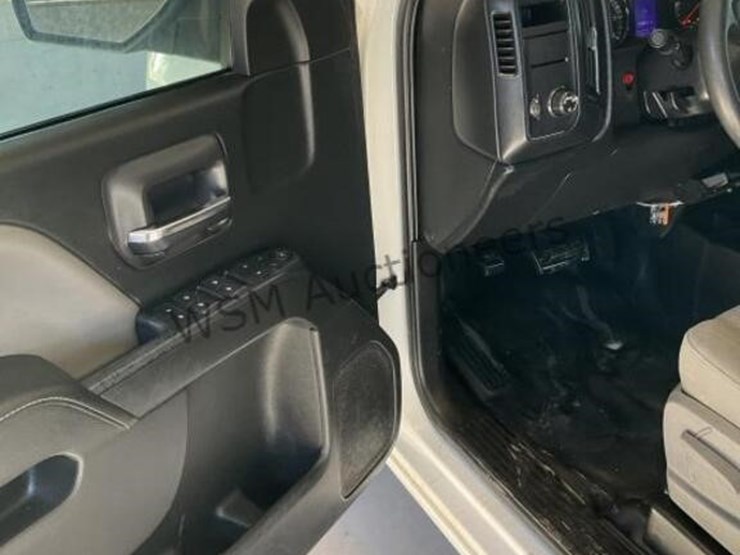 2015-chevrolet-silverado-1500-image-24