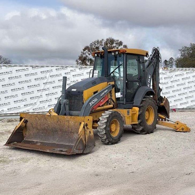 2015 DEERE 310SL