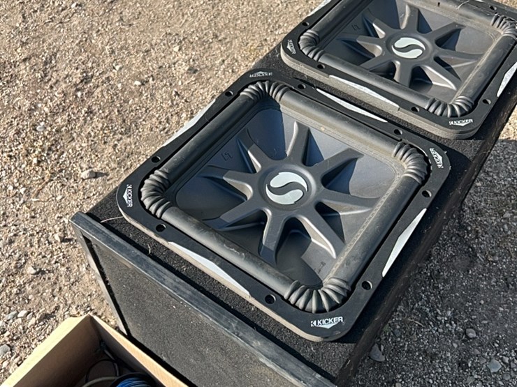 deluxe-speaker-system-for-car-or-tractor-image-22