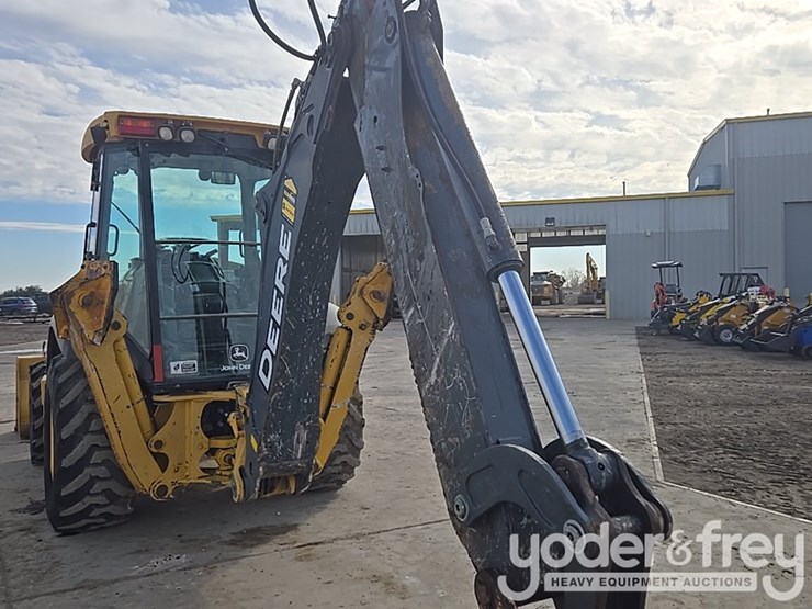 2018-deere-310sl-image-55