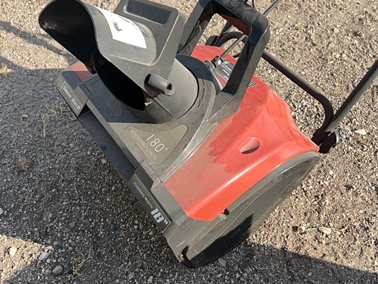 electric-snowblower-image-6