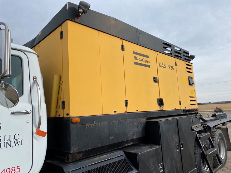 1999-mack-rd690s-image-25