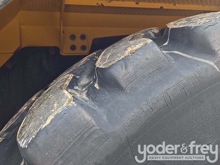 2019-deere-460e-image-16