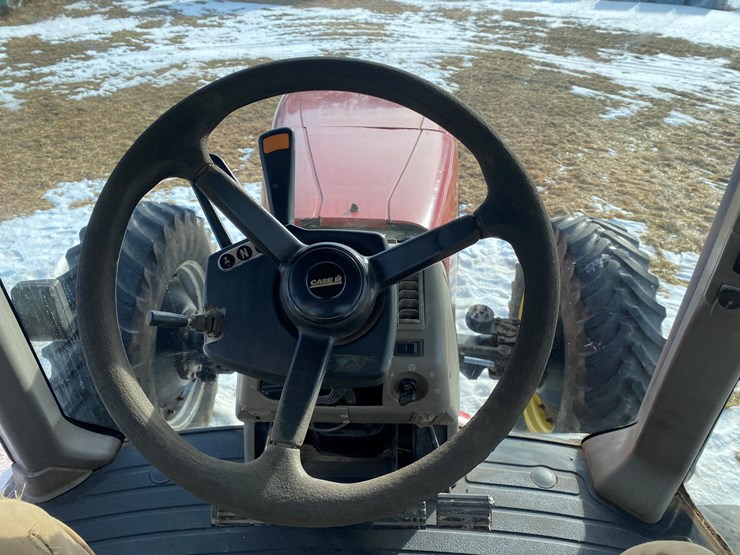 #125-•-2001-case-mx200-magnum-tractor-(colfax,-wi)-image-54