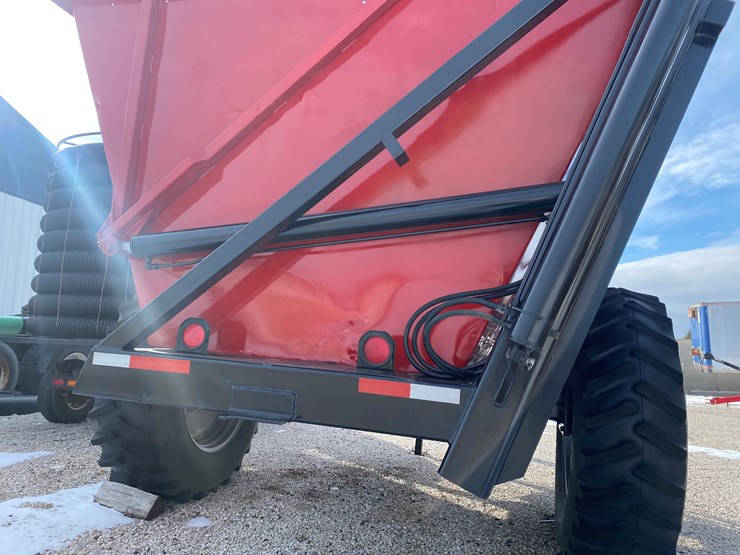 1992-byron-1512-image-13