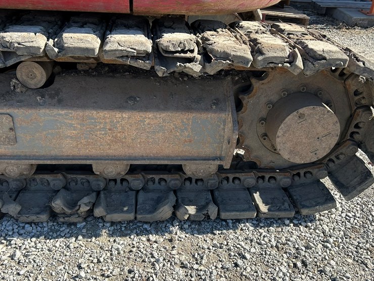 takeuchi-tb180fr-image-75