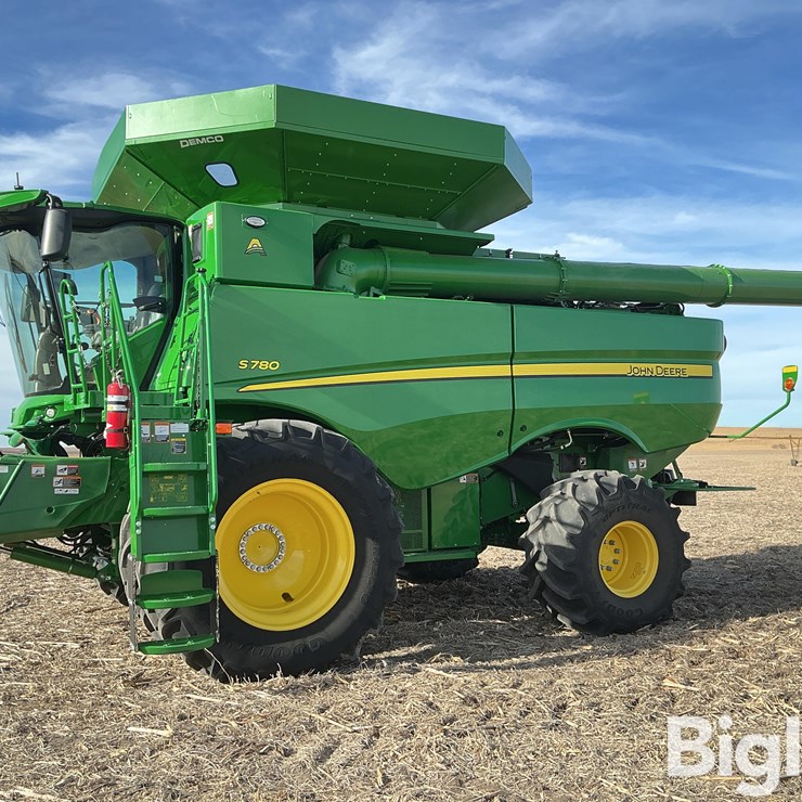 2023 JOHN DEERE S780