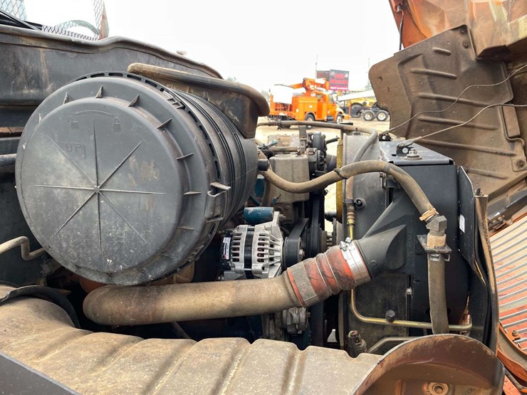 2003-international-durastar-4300-image-8