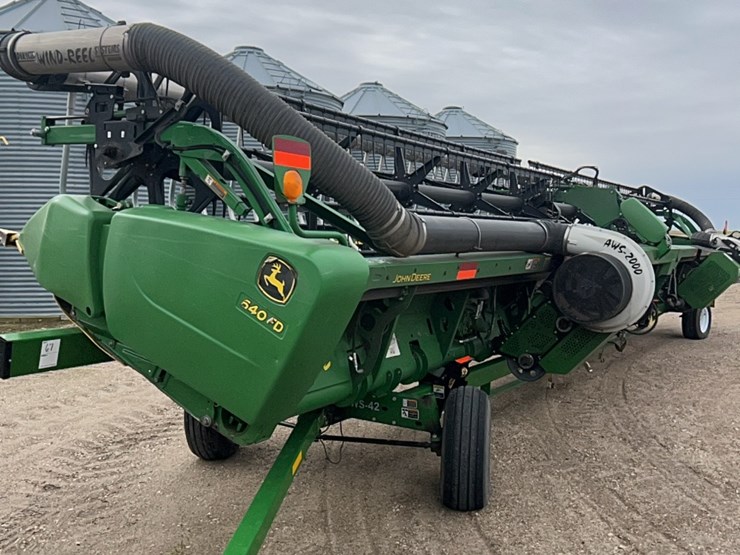 2013-john-deere-640-image-2