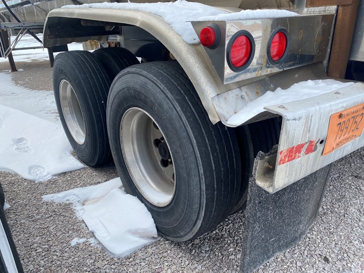 1989-walker-tanker-image-16