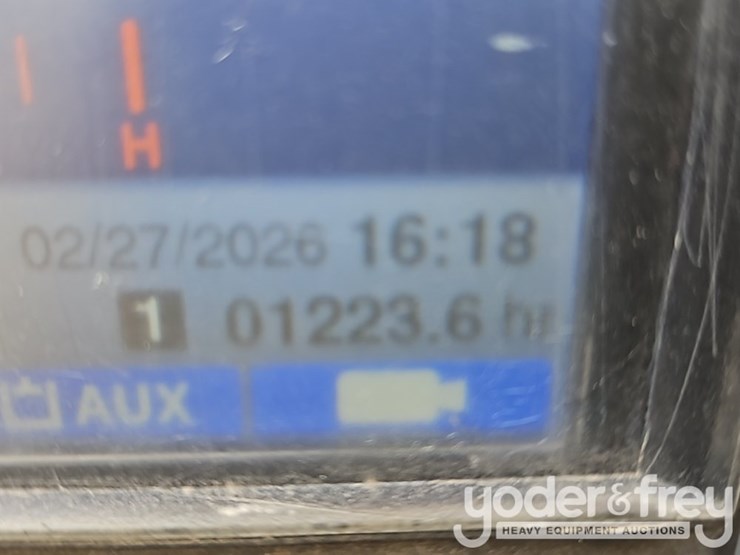 2017-takeuchi-tl12r2-image-29