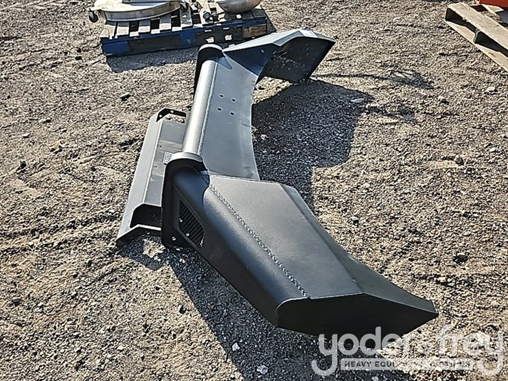 2016-gmc-2500-image-2