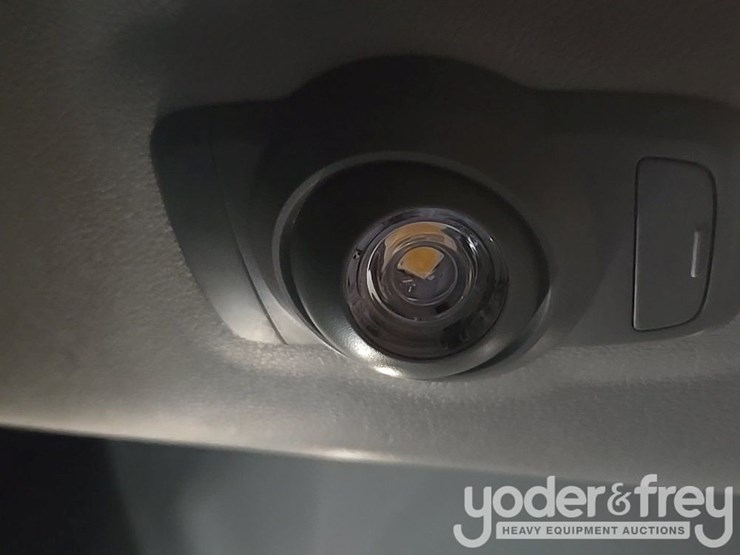 2019-peterbilt-579-image-104