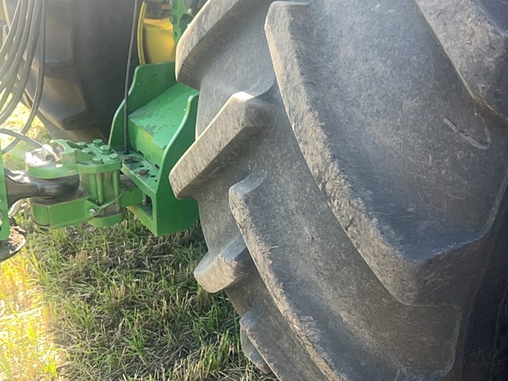 2016-john-deere-9520r-image-55