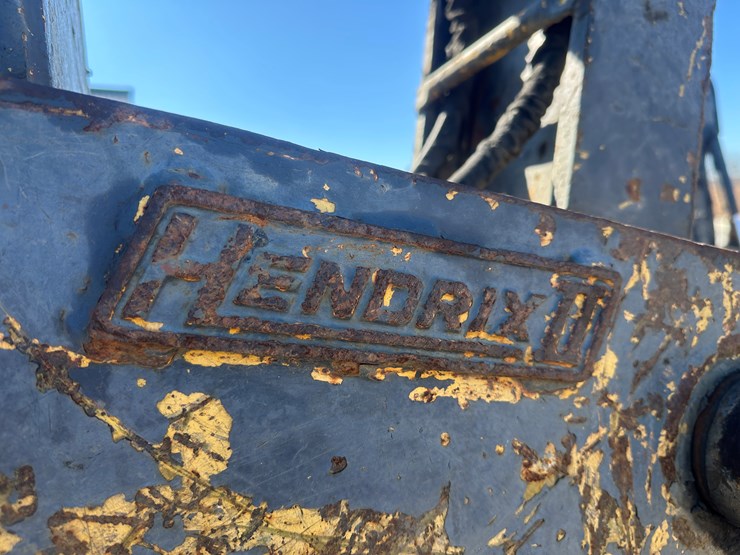 new-holland-eh215-image-30