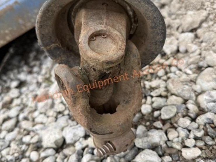 new-holland-716gc-image-12