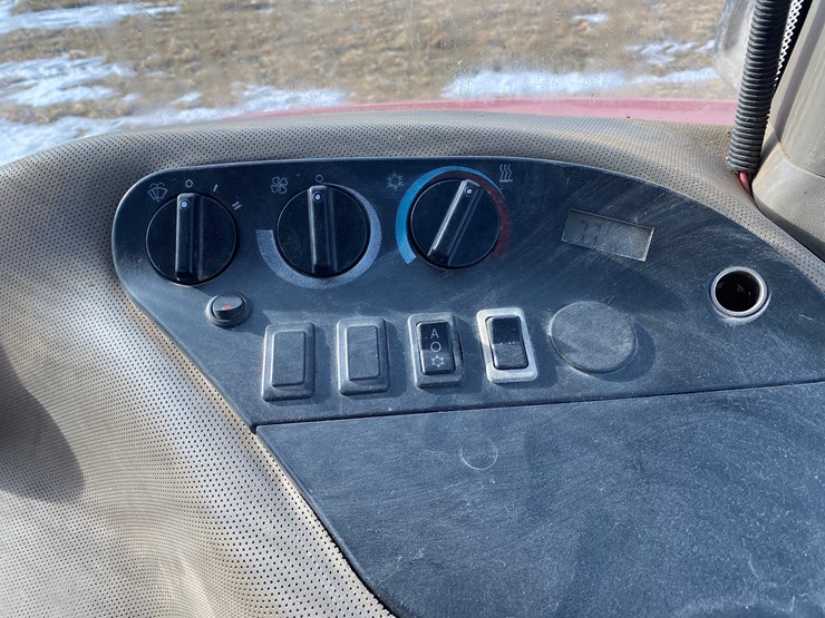 #120-•-2001-case-mx200-magnum-tractor-(colfax,-wi)-image-42