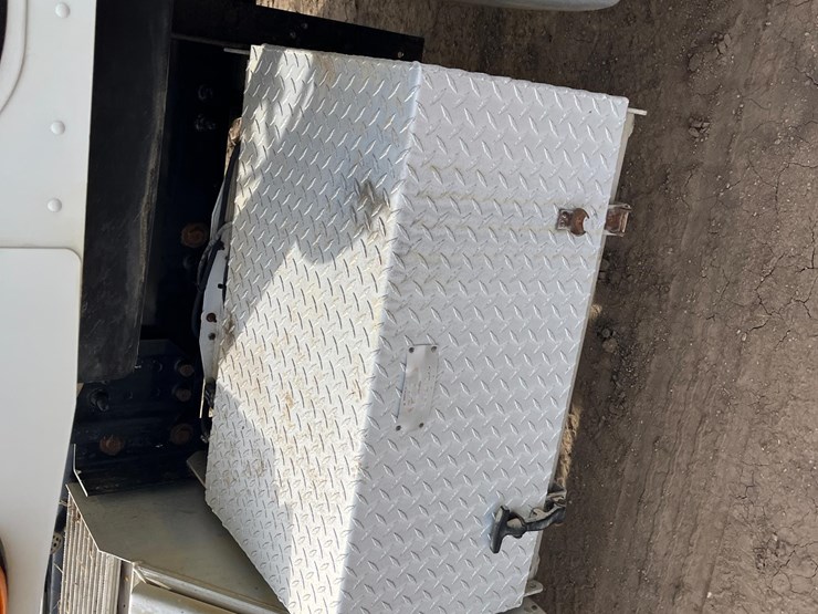 2006-freightliner-century-classic-cst120-t/a-truck-tractor-image-12