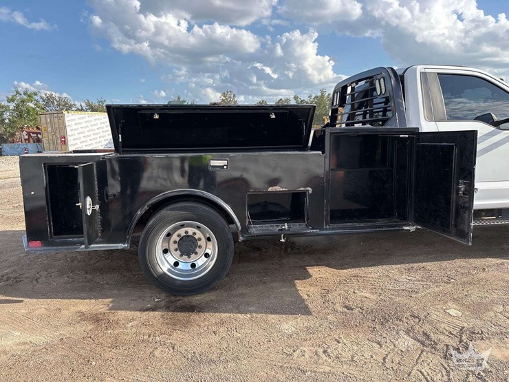 2019-ford-f550-image-15