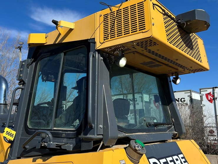 deere-550k-image-51