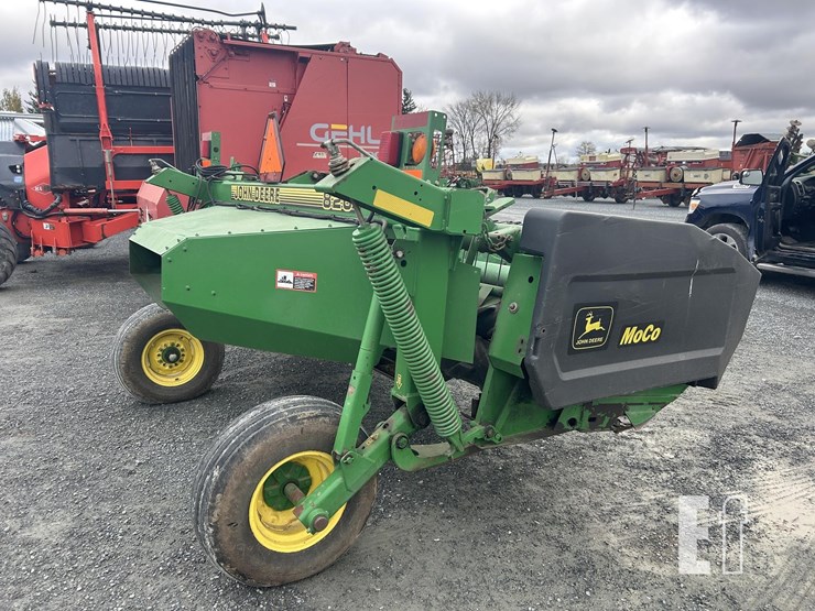 john-deere-820-image-7