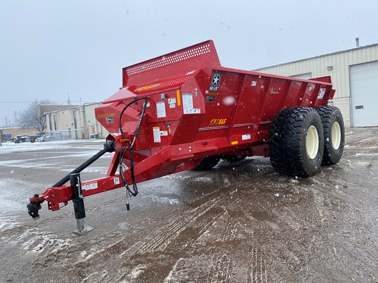 #1220-•-meyer-industrial-sxi-865-spreader-(waupaca,-wi)-image-2