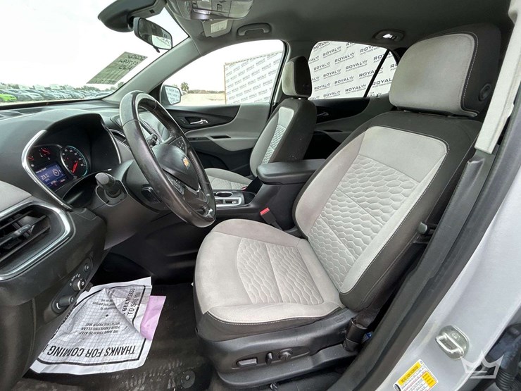 2020-chevrolet-equinox-image-13