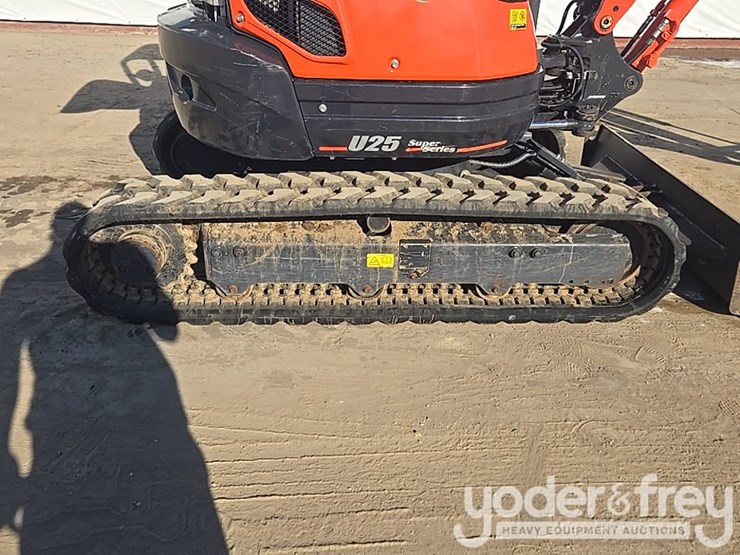 2022-kubota-u25-image-43