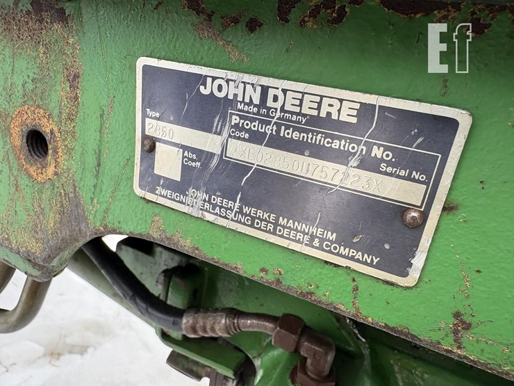 john-deere-2850-image-25