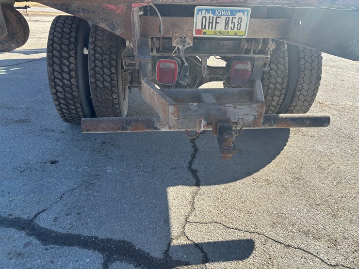 freightliner-fl70-image-42