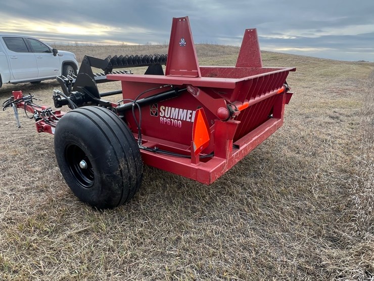 lot-29.-2020-summers-model-rp6700-rock-picker,-hyd.-variable-speed-reel,-hyd.-hitch-swing,-super-clean-image-5