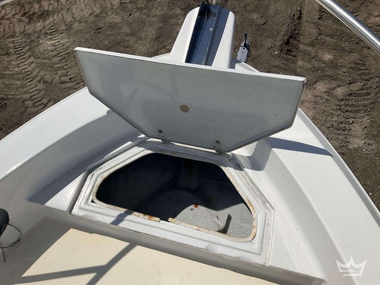 1988-23ft-stealth-craft-boat-w-22ft-boat-trailer-image-14