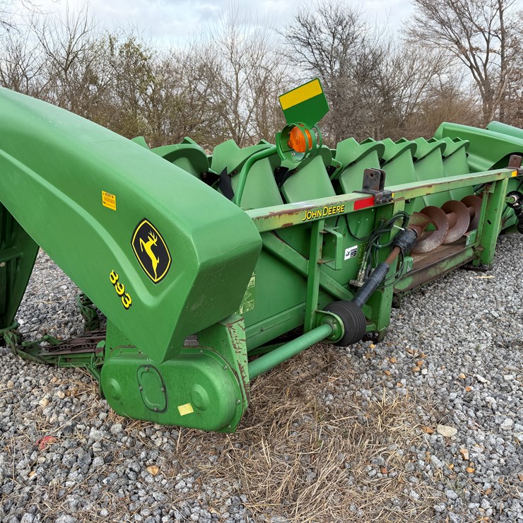 JOHN DEERE 893