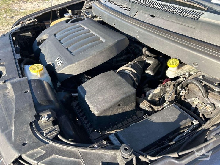 2017-dodge-journey-image-8