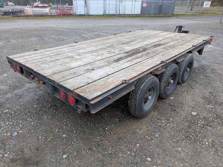 1975-utility-flatbed-image-3