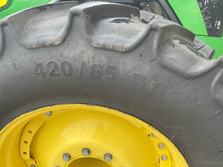 2020-john-deere-8r-340-image-19