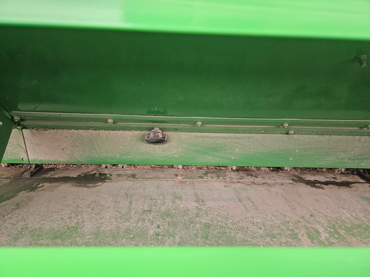 2018-john-deere-1590-image-12