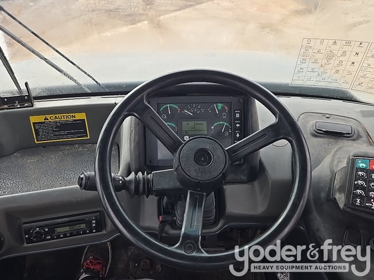 2013-deere-410et-image-71