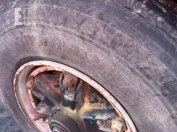 1984-ford-l8000-image-29