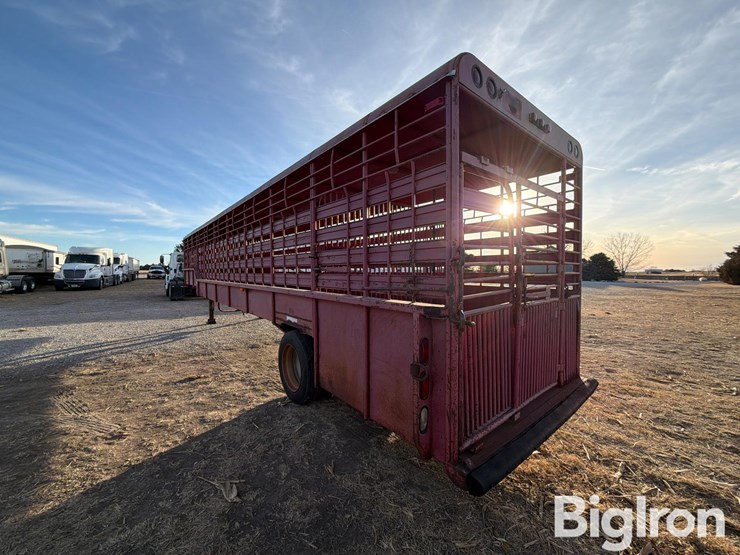 1990-gooseneck-s/a-livestock-trailer-image-8