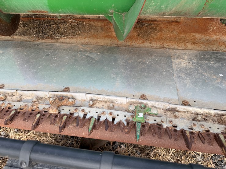 john-deere-630f-image-32