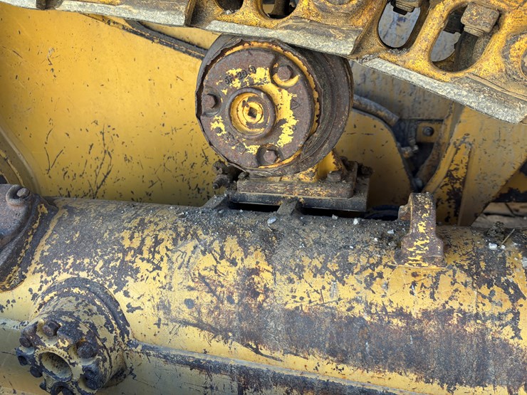 caterpillar-d6m-image-65