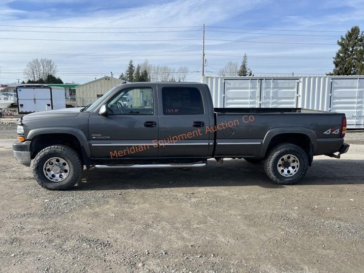 2002-chevrolet-silverado-2500-image-2