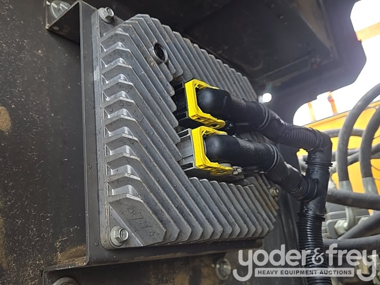 2018-volvo-ec200el-image-63