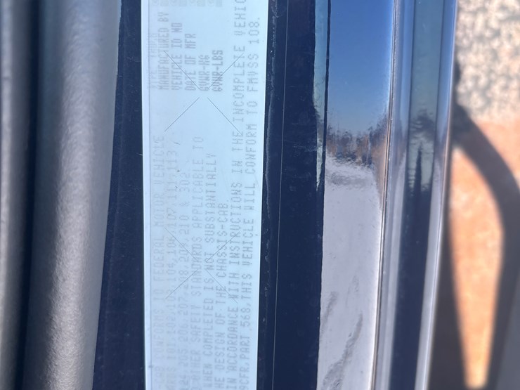 #2294-•-2013-freightliner-m2-flatbed-truck-image-68