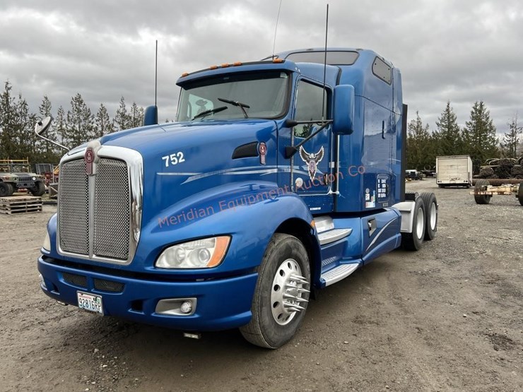 2012-kenworth-t600-image-1