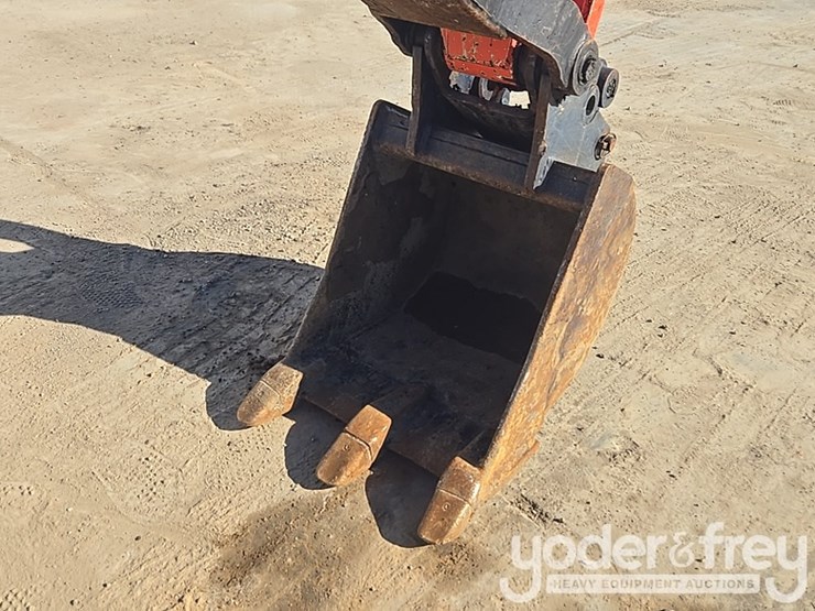 2022-kubota-u25-image-12