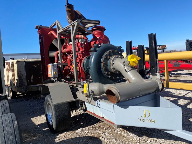 2024-custom-trailer-image-3