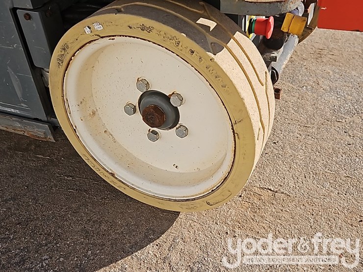 2016-skyjack-sjiii3226-image-11